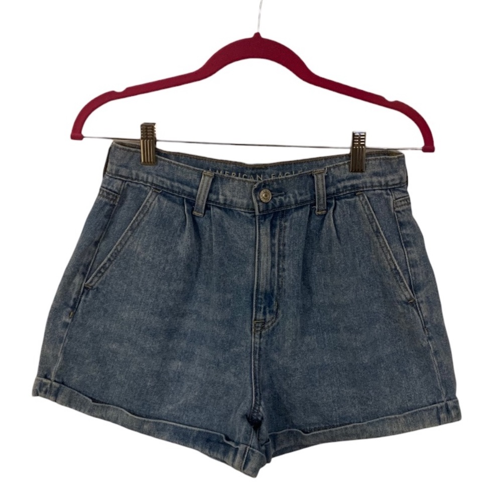 American Eagle high-rise Mom shorts